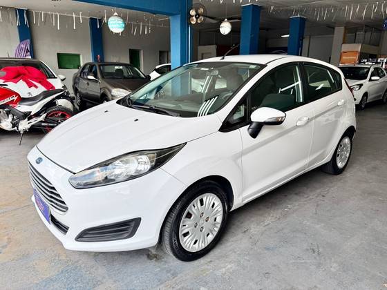 FORD FIESTA 1.6 SE HATCH 16V FLEX 4P MANUAL FORD FIESTA 1.6 SE HATCH 16V FLEX 4P MANUAL